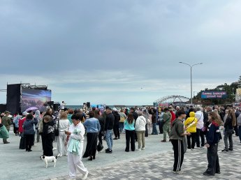 Концерт в честь Дня города Алушты объединил в праздничном настроении гостей и жителей Алушты.
